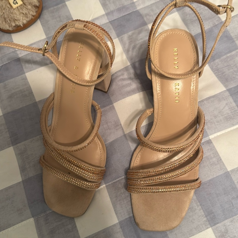 Women’s shoes